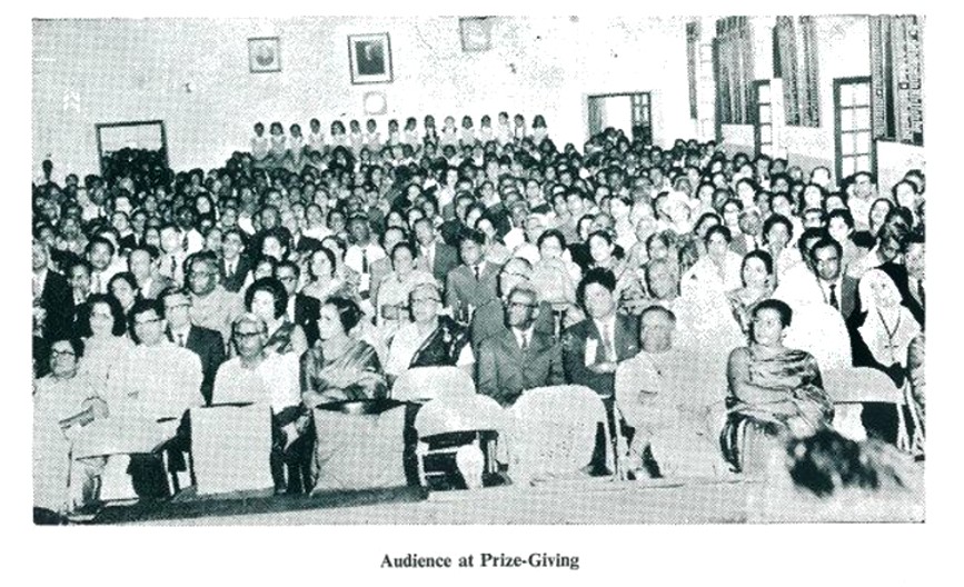 1965 audience at prize giving